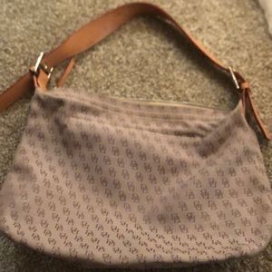 Dooney & Bourke purse